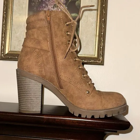 Guess 9.5 M Jaylee Light Brown Faux Leather Lace-up Side Zip Heeled Ankle Boots