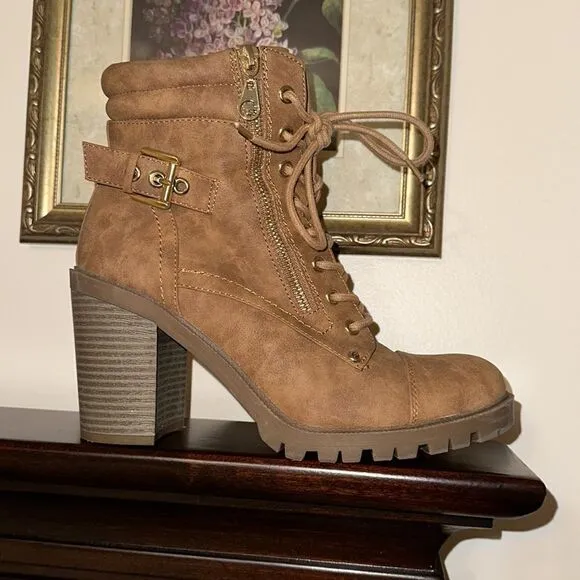Guess 9.5 M Jaylee Light Brown Faux Leather Lace-up Side Zip Heeled Ankle Boots