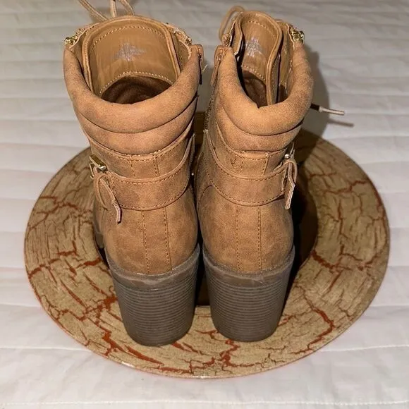 Guess 9.5 M Jaylee Light Brown Faux Leather Lace-up Side Zip Heeled Ankle Boots