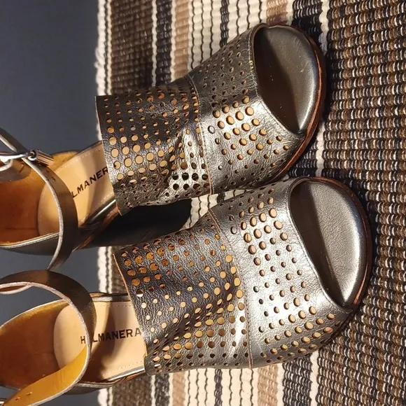Halmanera chunky  sandals