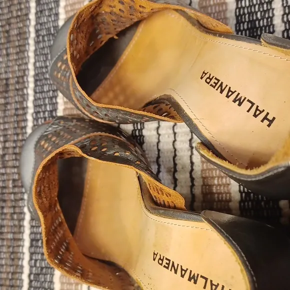 Halmanera chunky  sandals