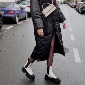 H&amp;M Chelsea Boot