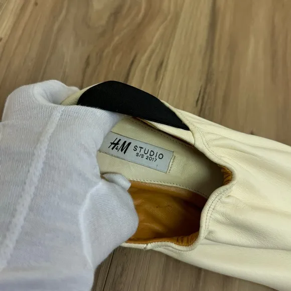 H&amp;M’s studio s/s 2017 leather Cream ballet flats 39