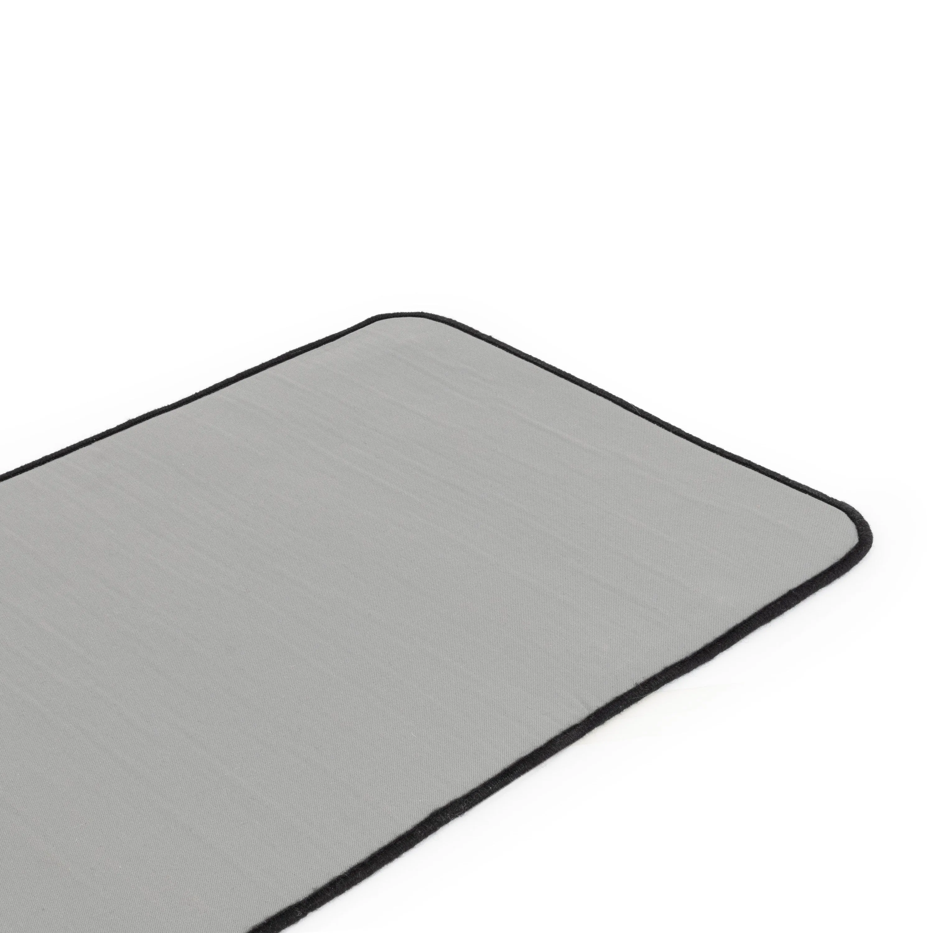Heatproof protection carpet for upright pianos