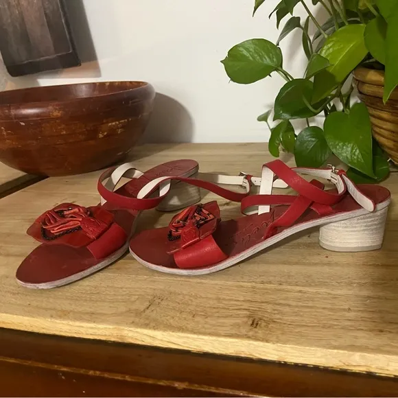 Henry Beguelin Italian leather sandals