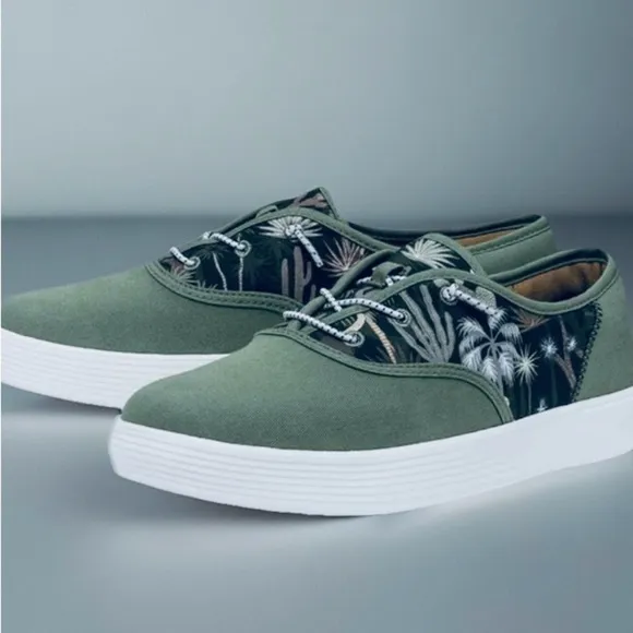 HEY DUDE Conway Desert Green Slides Mens Size 9 Sneakers Comfort Floral NEW