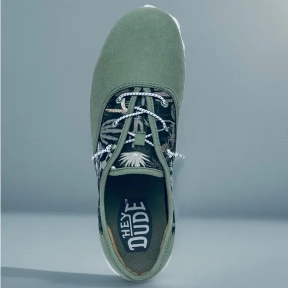 HEY DUDE Conway Desert Green Slides Mens Size 9 Sneakers Comfort Floral NEW