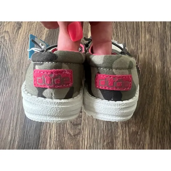 Hey Dude Girls Camo Print Slip On Loafers Casual Comfort Shoes K9