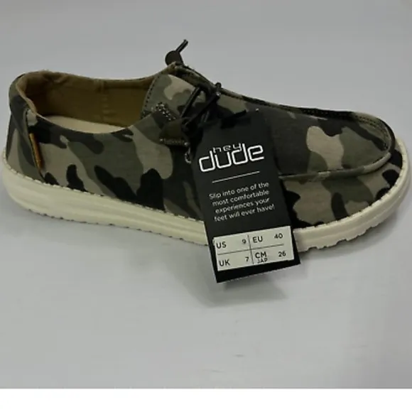 Hey Dude Men's Wally Camo Casual Loafers Slip On Shoes Size 9 Lightweight Comfy