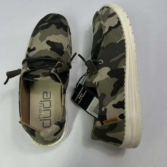 Hey Dude Men's Wally Camo Casual Loafers Slip On Shoes Size 9 Lightweight Comfy