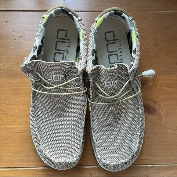 Hey Dude Mens Wally Sox Stretch Canvas Slip-On Casual Shoes Loafers Camel 8