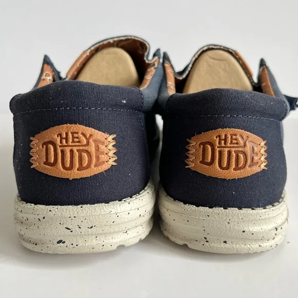 Hey Dude Wally Washed Canvas men’s loafers sneakers - Navy size 12