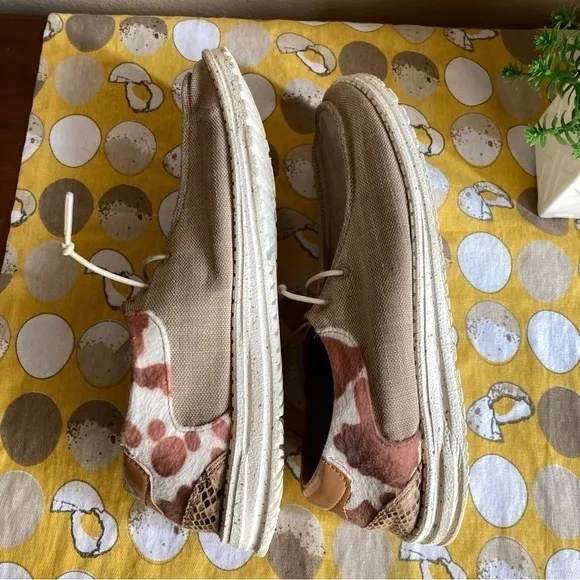 Hey Dude Wendy Cow Pieced Men’s shoes size 10