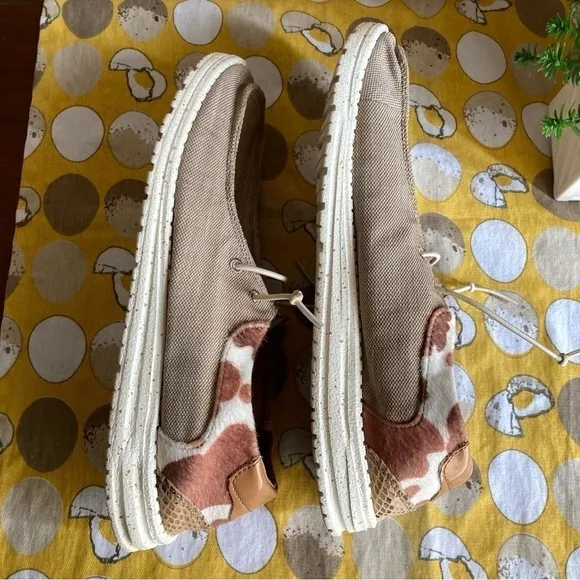 Hey Dude Wendy Cow Pieced Men’s shoes size 10
