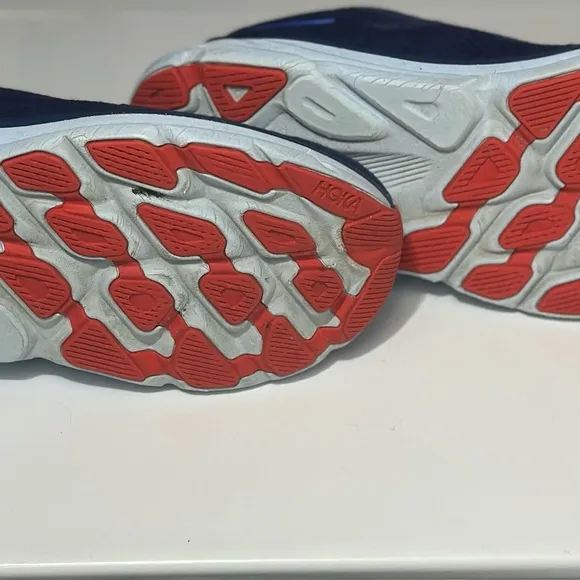 Hoka One Clifton 9 Bellwether Blue, Red &amp; Yellow Sz 9.5D w Cushiom Midsole