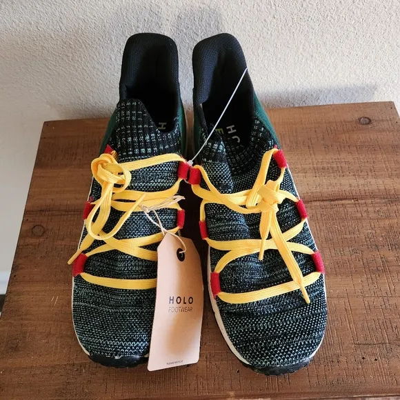Holo Footwear Men's Maverick Sneakers Size 10.5 NWT Eco Green Red