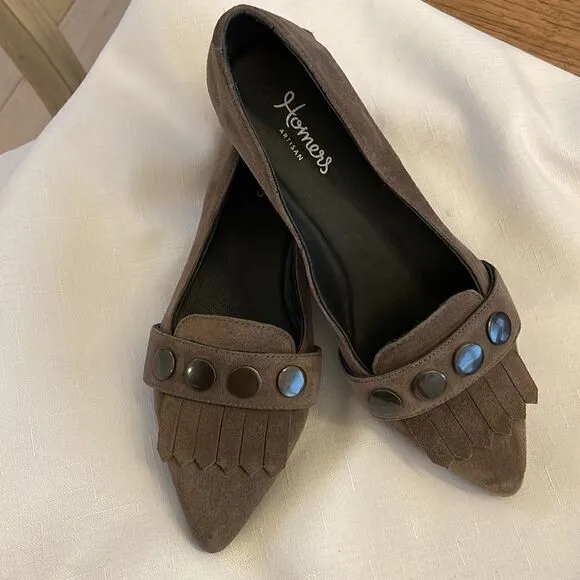 HOMERS TAUPE SUEDE KILTY AND STUD DETAIL FLATS.  NEW.