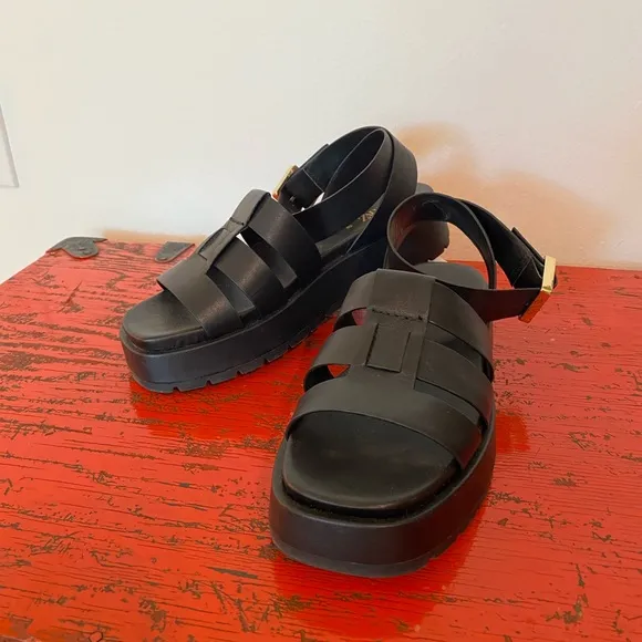 🖤HP🖤 Authentic Leather Zara Platform Chunky Fisherman Sandals US 9 EU 40 NWOB