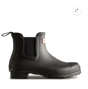 Hunter with original Chelsea boots