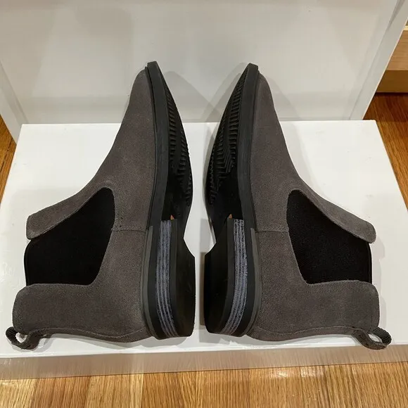 Hush Puppies Davis Chelsea Ankle Boots Mens Size 11 Gray Suede NEW WITHOUT BOX