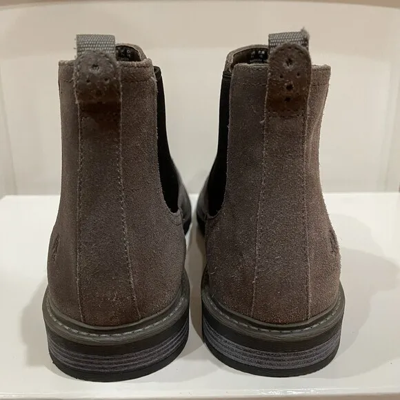 Hush Puppies Davis Chelsea Ankle Boots Mens Size 11 Gray Suede NEW WITHOUT BOX