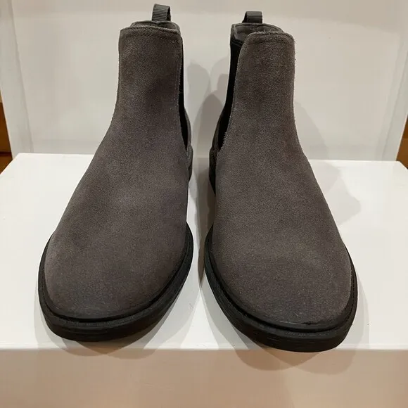 Hush Puppies Davis Chelsea Ankle Boots Mens Size 11 Gray Suede NEW WITHOUT BOX