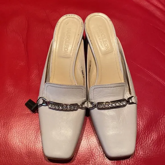Italian High Quality Leather Light Gray Crystal Slides New NeverUsed