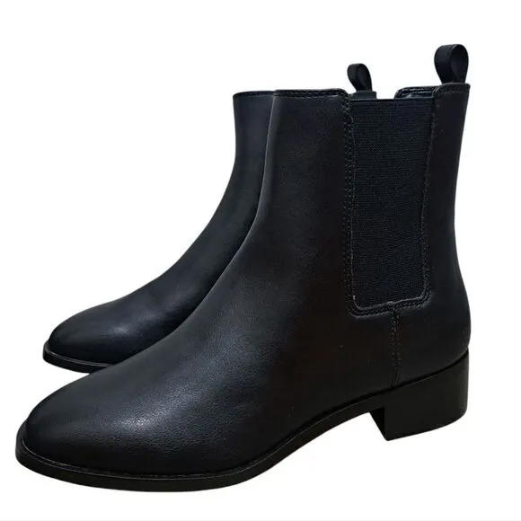 J. Crew Chelsea Boots Gothic Streetwear Size 6 Black