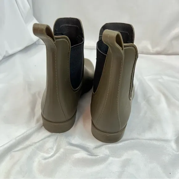 J. CREW Chelsea Matte Olive Green Rain Low Ankle Boots
