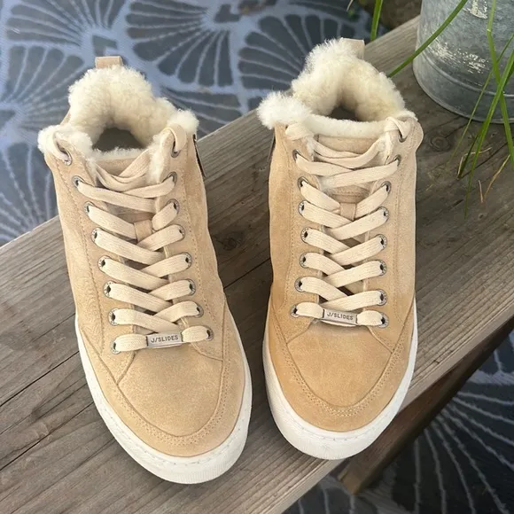 J. Slides “Lottie” shearling and suede hi-top sneakers Zipper on the side sz 7.5