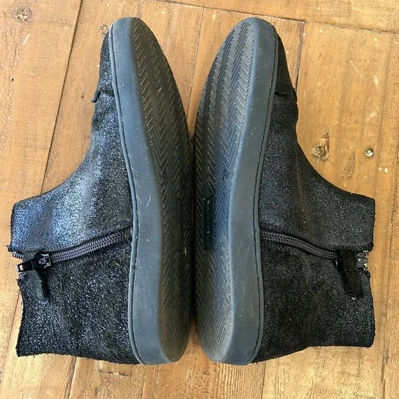 Jacadi navy iridescent metallic leather Chelsea boots