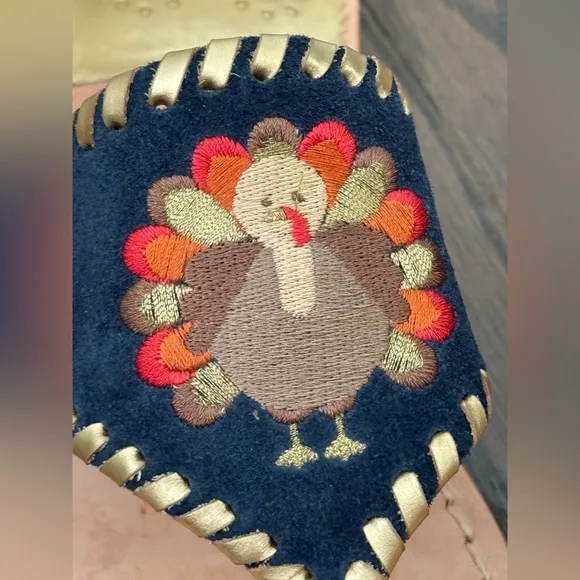 JACK ROGERS LIMITED EDITION THANKSGIVING JACKS THONG SANDALS
