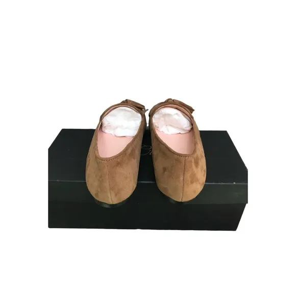 J.Crew New In Box Kid Suede Carmel Tassel Fringe Slip On Flats. Size 6.5
