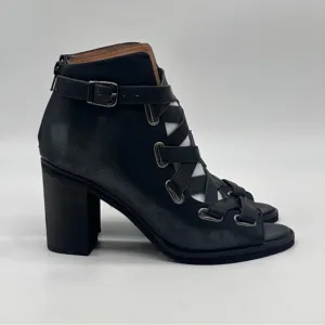 Jeffrey Campbell Salazar Sandals. Size 8
