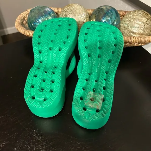 Jeffrey Campbell Sun_Gaze Green Platform Thong chunky Sandals Size 8