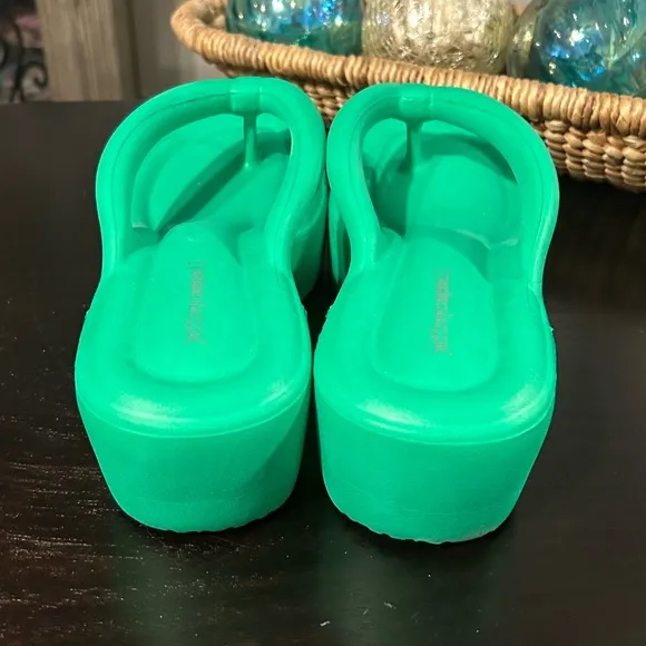 Jeffrey Campbell Sun_Gaze Green Platform Thong chunky Sandals Size 8
