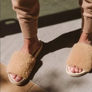 Jenni Kayne Shearling Slide Sandal Tan Size 38/7.5