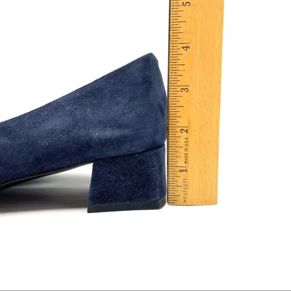 JOAN &amp; DAVID vintage navy blue suede low heel flats, made in Italy, size 7.5