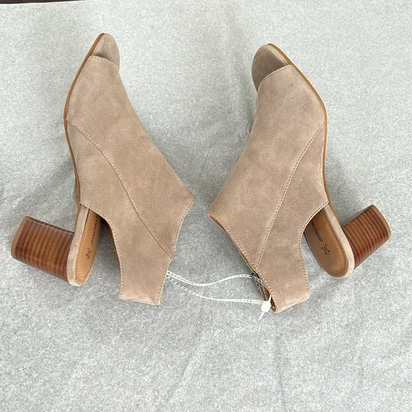 Johnston &amp; Murphy Evelyn Side Zip Bootie