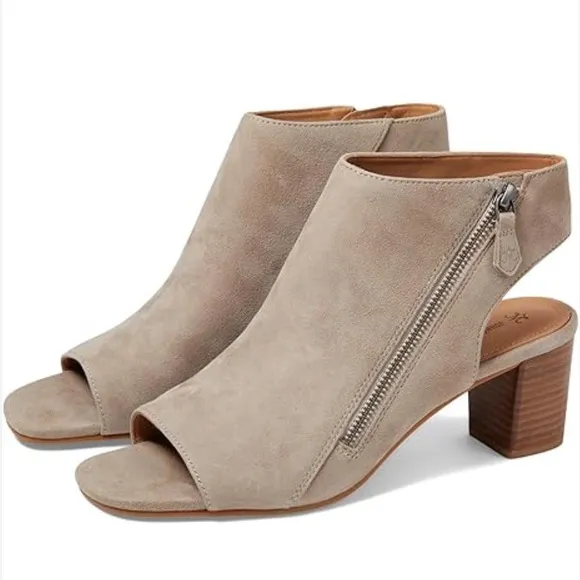 Johnston &amp; Murphy Evelyn Side Zip Bootie