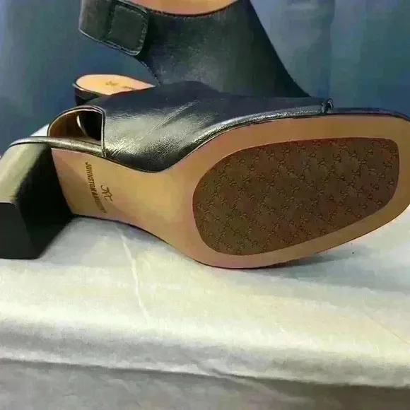 Johnston &amp; Murphy Open Toe Sandal