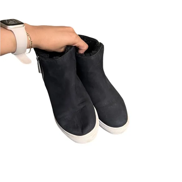 J/Slides Ankle Zipper Sherpa Sneakers Boots Booties