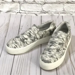 J/Slides Leather Pale Grey Shades Camo Platform Sole Slip-on Sneakers size 8