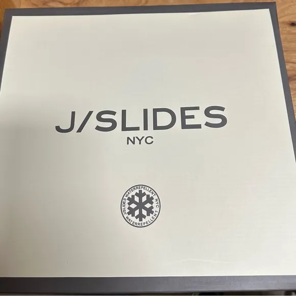 J/Slides NY MICKIE Army Nylon Puff Boot NIB