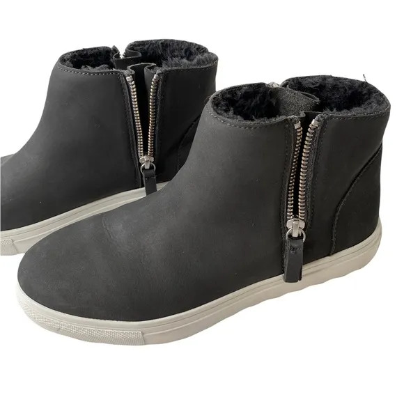 J/Slides Poppy Shearling Leather Booties Zipper Faux Fur Lined Waterproof Size 8