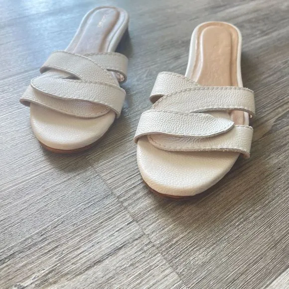 KAANAS Santorini White Leather Slide Sandals Size 7