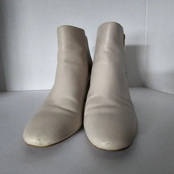 Karl Lagerfeld Women's Side Zip Block Heel Leather Susie Ankle Boots Size 8.5