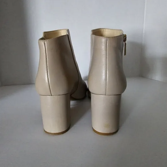 Karl Lagerfeld Women's Side Zip Block Heel Leather Susie Ankle Boots Size 8.5