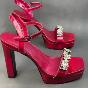 KARL LAGERFELD PARIS Women's Jala Embellished Ankle-Strap Sandals size 10