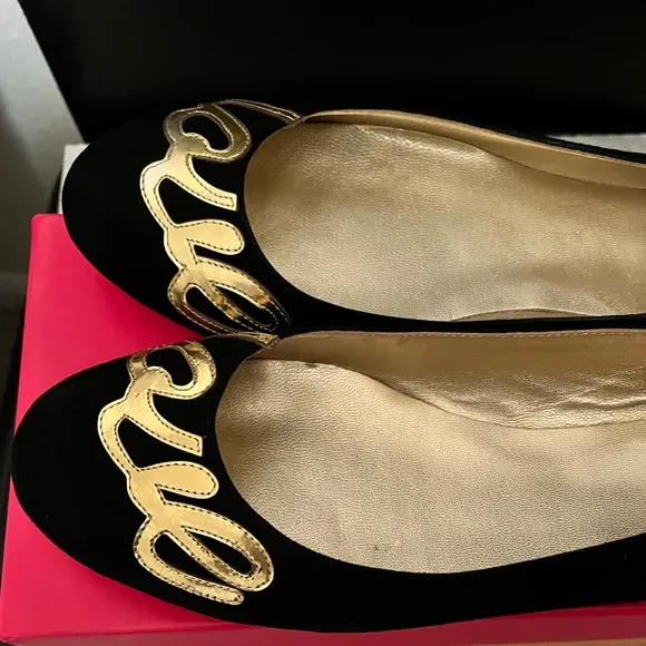 KATE SPADE NY PRE-LOVED AUTHENTIC BLACK SUEDE ‘LOVE’ METALLIC GOLD LETTERS FLATS